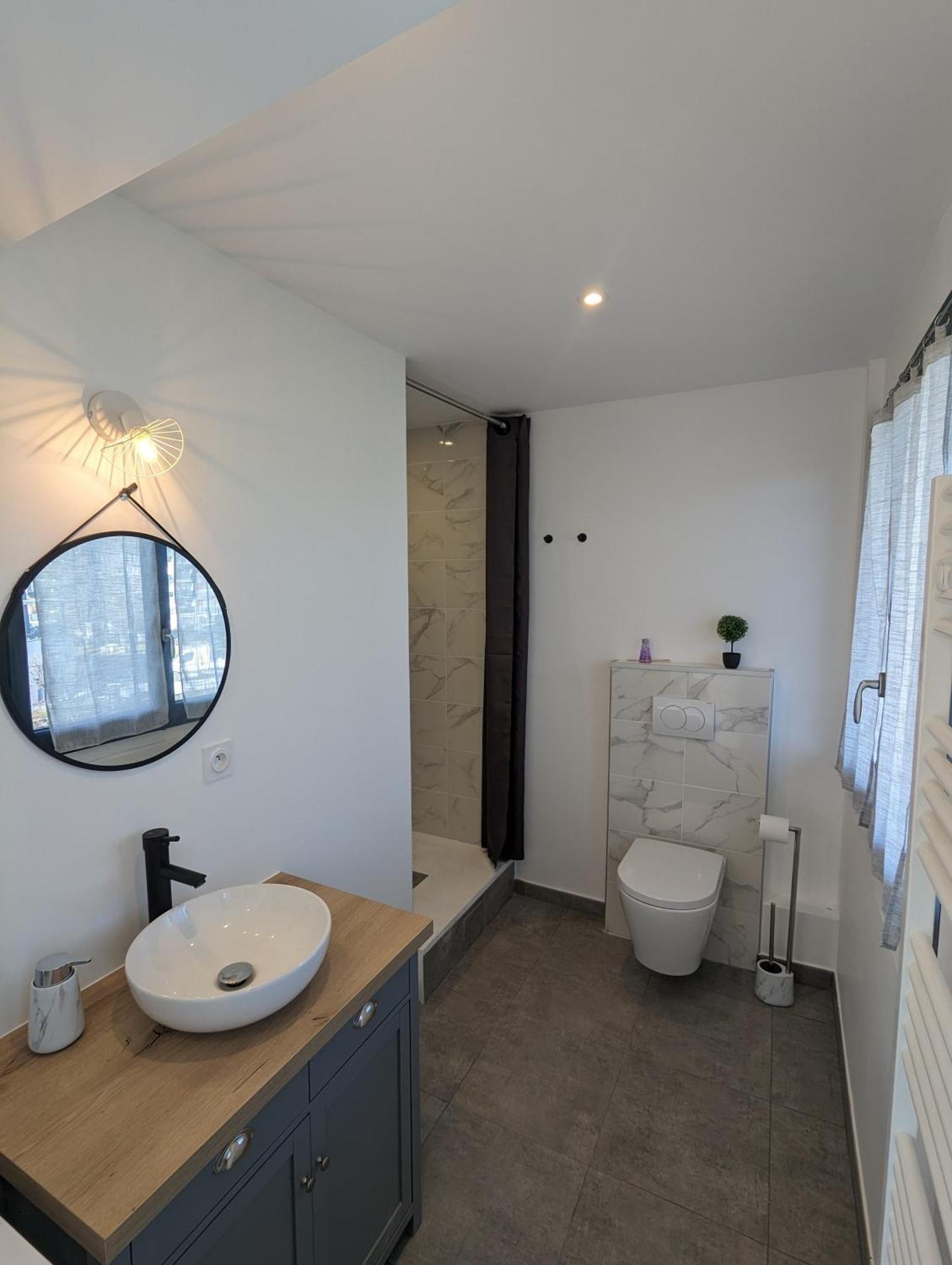 Cosy Et Moderne - Dent D'Oche Apartment โทนง-เลส์-แบงส์ ภายนอก รูปภาพ